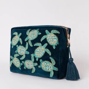 Elizabeth Scarlett Turtle Conservation Marine Navy Wash Bag